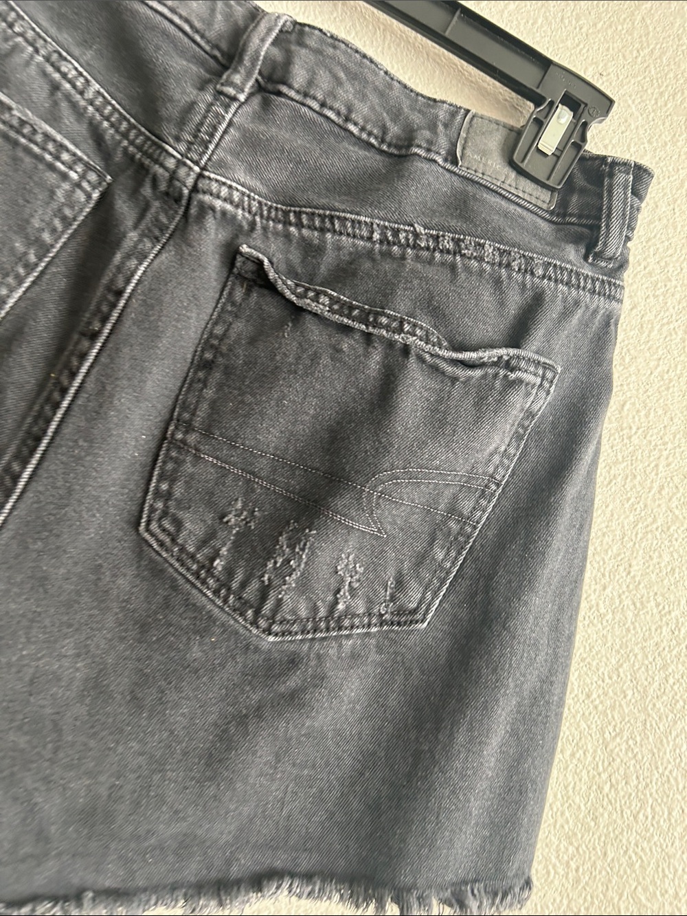 American Eagle Outfitters Black Distressed Frayed Hem Jean Shorts - Picture 10 of 12